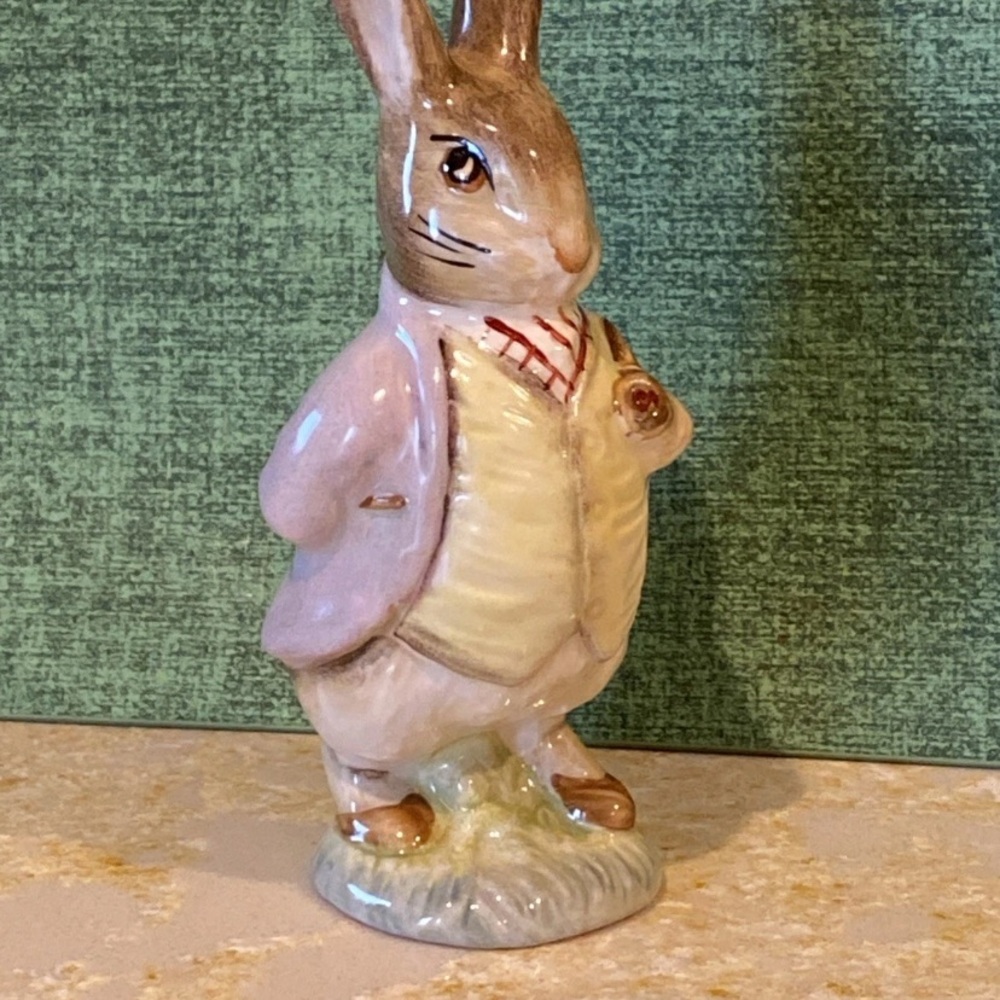 SOLD Beswick Royal Doulton Benjamin Bunny Figurine